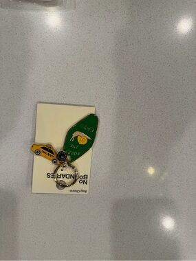 No Boundaries NWT Sorry I’m Late Snail Retro Motel Key Bag Charm Keychain